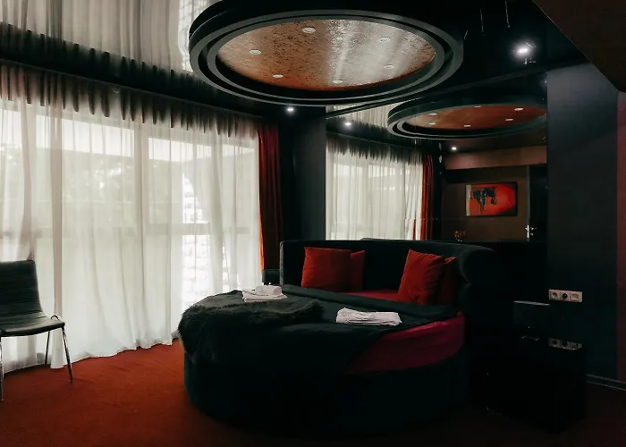 Royal Plaza Hotel